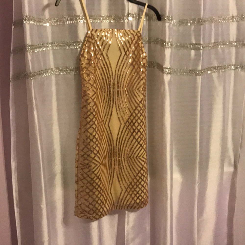 Short dress